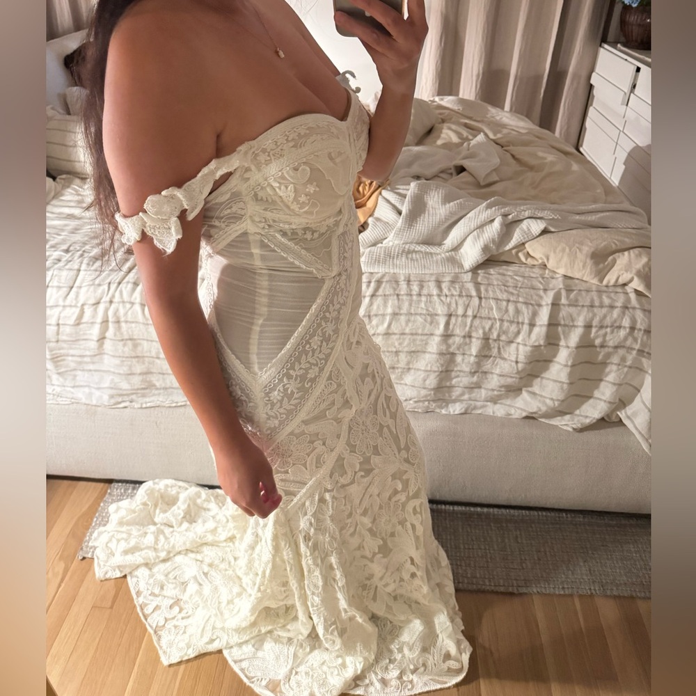 Rue De Seine Poppystardust Wedding Dress - Picture 9 of 9